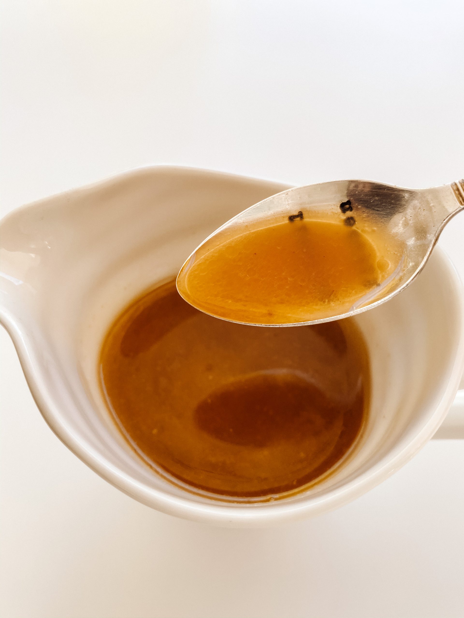 Skillet Roast Chicken with a Garlic and Thyme Jus Daffodil Kitchen