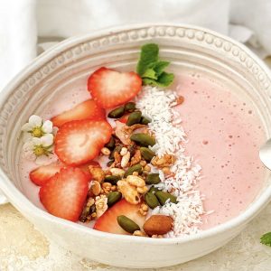 Photograph of 'Strawberries and Cream' Wimbledon Smoothie Bowl