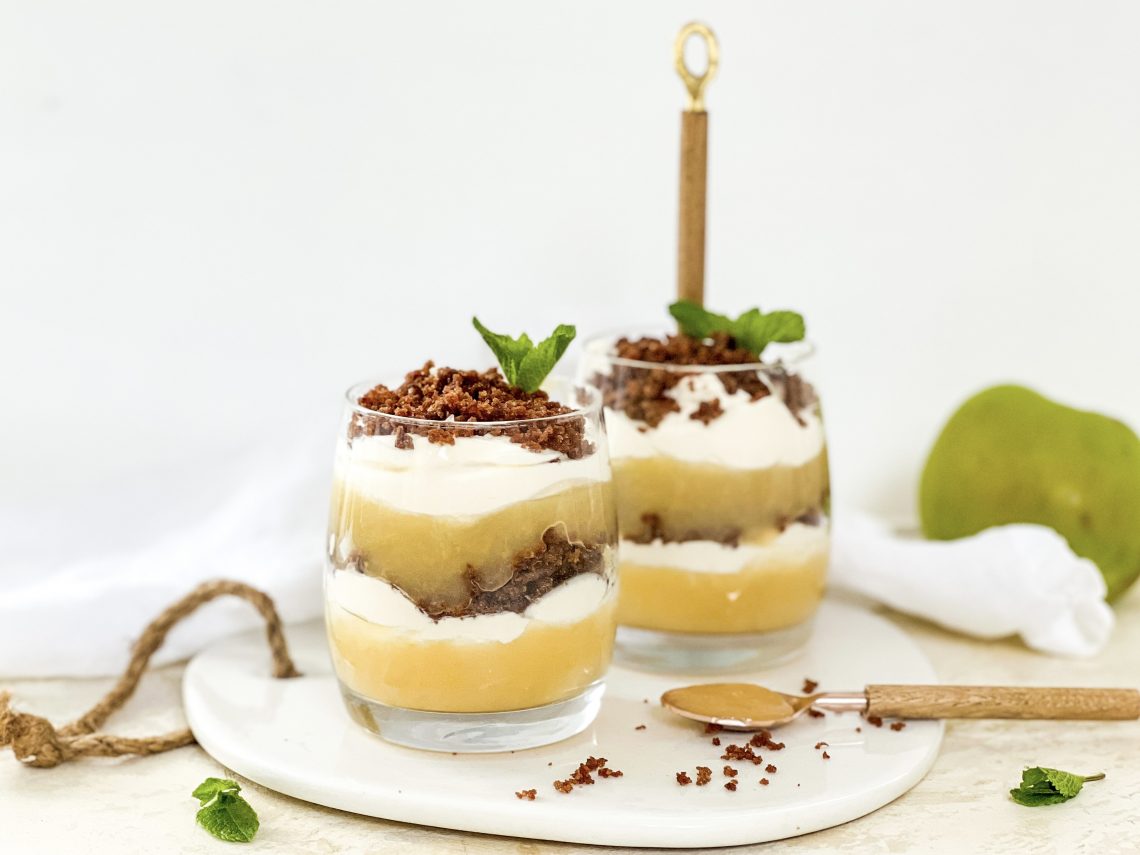 Photograph of Tilslørte Bondepiker - Norwegian Layered Apple Dessert