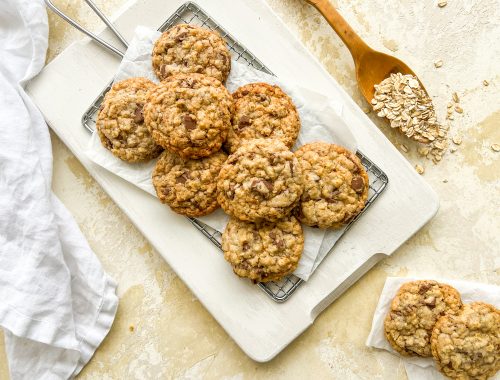 Crunchy Oat Chocolate Chip Biscuits